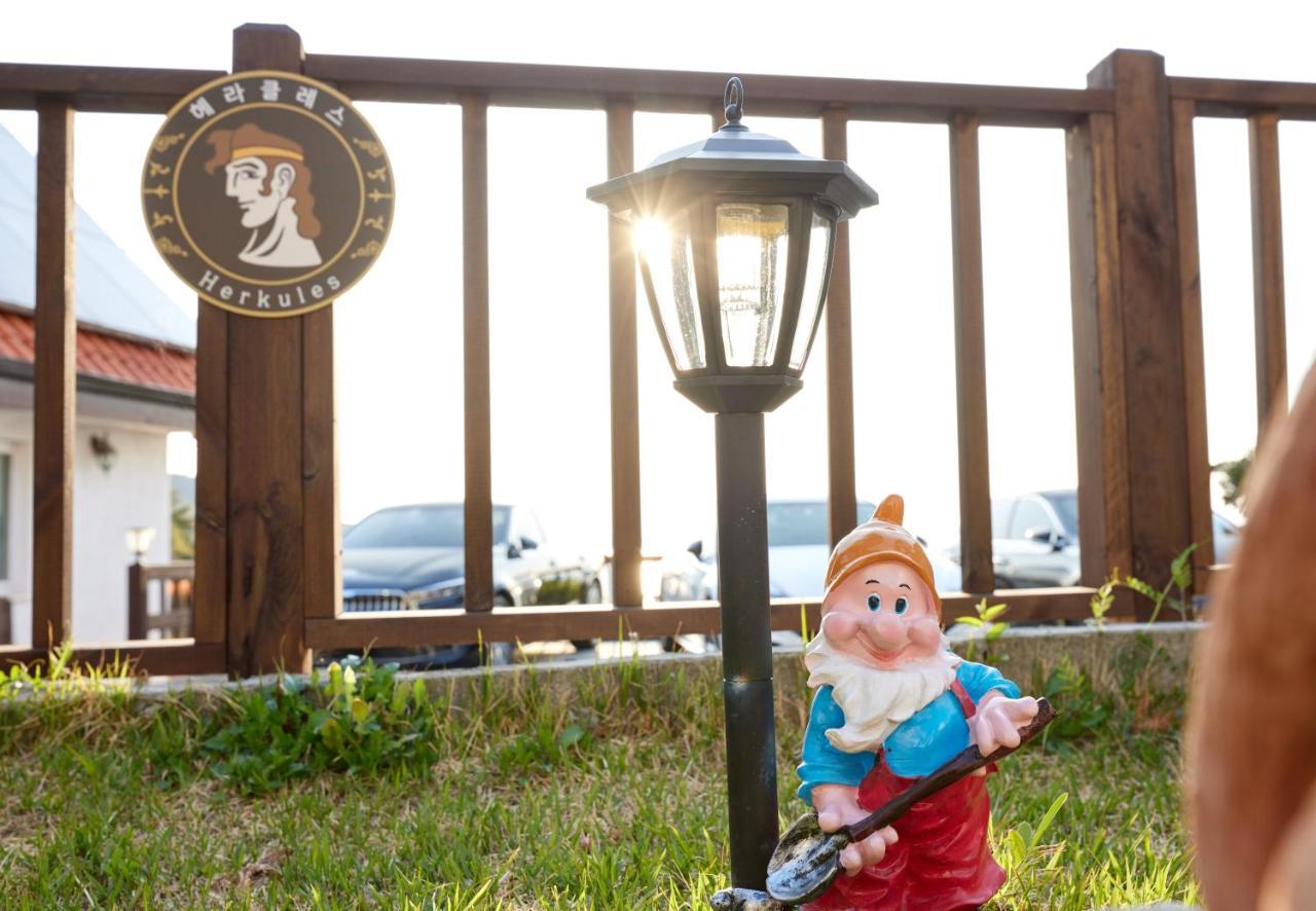 Herkules Namhae German Village Ngoại thất bức ảnh